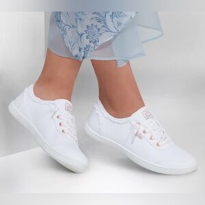 Sketchers BOBS memory foam slip on sneakers-NWT